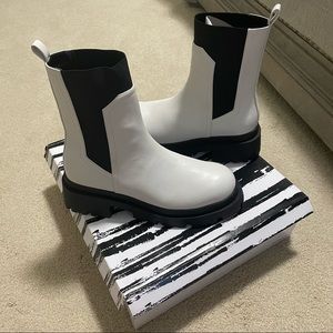 MUST BUNDLE 🍒 NWT boots